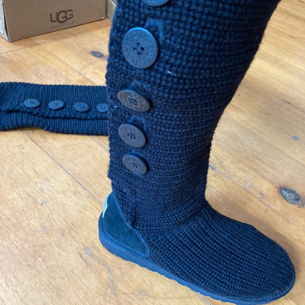 Ugg knit tall 5-button cardy shearling lined boots, 9